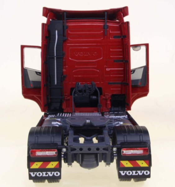 Volvo Trucks Globetrotter 25 years edition red 1:24  Solido 421240203 Modelcar