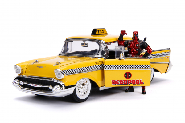 Jada Toys 253225001 Marvel Deadpool Figur + Chevy 1957 Bel Air 1:24 Modellauto