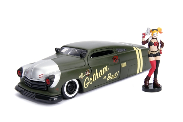 Jada Toys 253255005 Harley Quinn Figur & 1951 Mercury 1:24 Modellauto