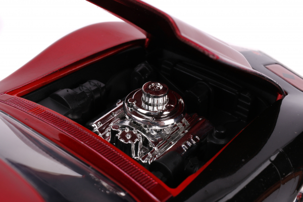 Jadatoys 31196 1969 Chevy Corvette Stingray mit Figur Harley Quinn 1:24 Modellauto