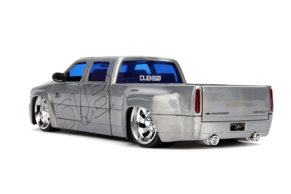 Jada Toys 253745016 Chevy Silverado 1999 Dooley Dub City 1:24 Modellauto