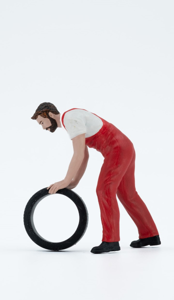 Atlantic 1:18 Figur Patrick Mechaniker rollt Reifen für Modellbau Diorama