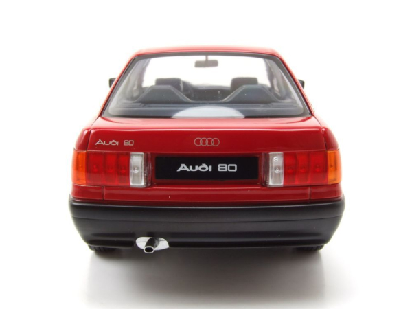 Triple9 1800343 Audi 80 B3 1989 rot 1:18 limitiert 1/1002 Modellauto