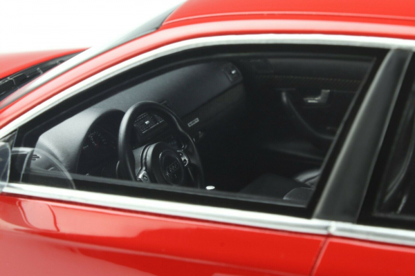 Otto Models 400 Audi RS 4 (B7) 4.2 FSI 2005 Misano rot 1:18 limitiert 1/2500 Modellauto
