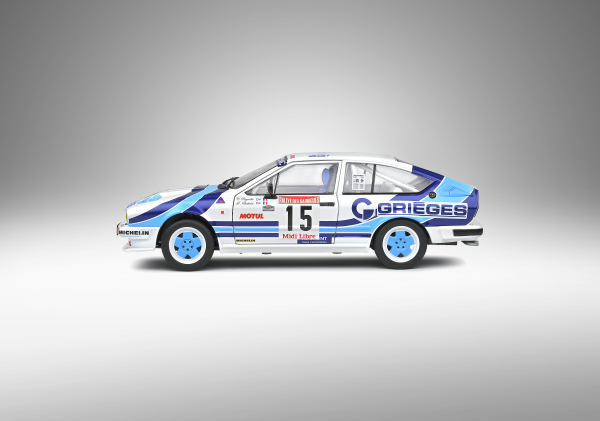 Solido 421181280 Alfa GTV6 1986 #15 weiss Rallye de Garrigues 1:18 Modellauto