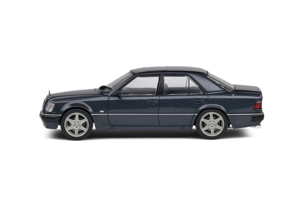 Mercedes-Benz (W124) E60 AMG Schwarz Metal 1994 1:43 Modellauto Solido 421437370