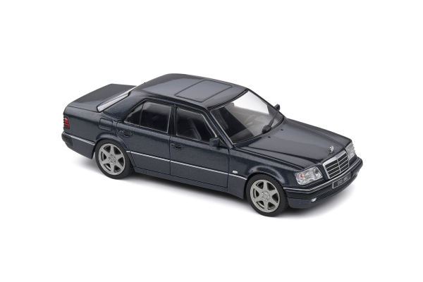 Mercedes-Benz (W124) E60 AMG Schwarz Metal 1994 1:43 Modellauto Solido 421437370