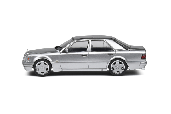 Mercedes-Benz (W124) E60 AMG Silber Metal 1994 1:43 Modellauto Solido 421437380