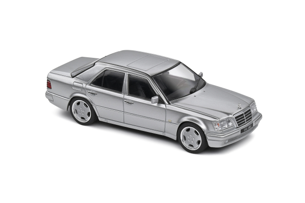 Mercedes-Benz (W124) E60 AMG Silber Metal 1994 1:43 Modellauto Solido 421437380