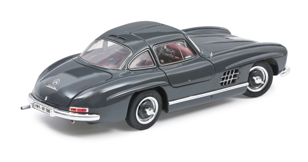 Mercedes Benz 300SL Flügeltürer W198 grau 1:18 Schuco Modellauto