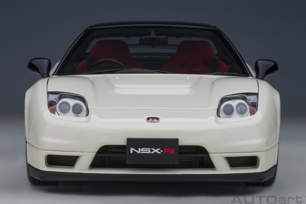 AUTOart Honda NSX-R (NA2) 2019 championship weiss 1:18 Modellauto