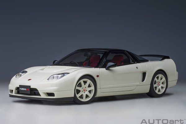 AUTOart Honda NSX-R (NA2) 2019 championship weiss 1:18 Modellauto