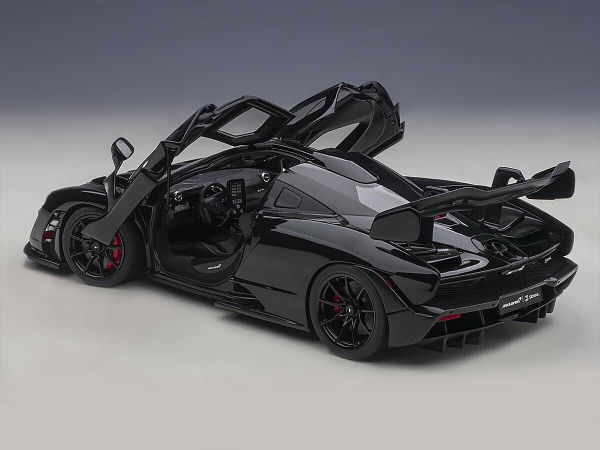 AUTOart 76076 McLaren Senna 2018 stealth cosmos / schwarz 1:18 Modellauto