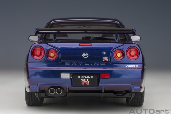 AUTOart NISSAN SKYLINE GT-R R34 2002 V-Spec II midnight purple 1:18 77403 Modellauto