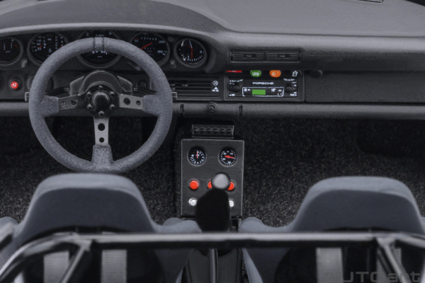AUTOart PORSCHE 911(930) TURBO WANGAN MIDNIGHT "BLACK BIRD" 1:18 - 78158