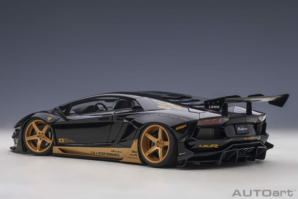 AUTOart 79184 LAMBORGHINI Aventador Liberty Walk LB-Works 2018 schwarz-gold 1:18 Modellauto