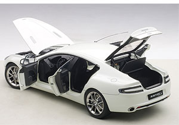 AUTOart ASTON MARTIN RAPIDE S 2015 STRATUS WEISS 1:18 70256