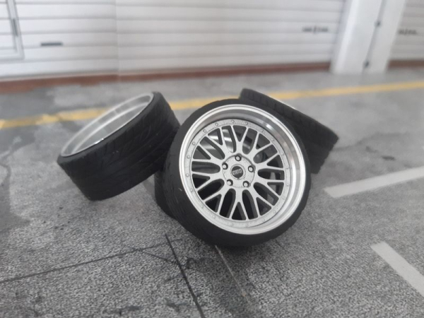 SD Felgen 19 Zoll "ALU" BBS Lemans silber 34mm 1:18 Modellautotuning