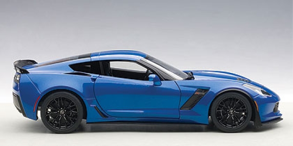 AutoArt CHEVROLET CORVETTE C7 Z06 LAGUNA BLAU TINTCOAT 1:18 71265