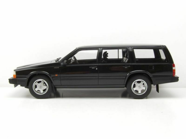 Cult Scale Models Volvo 740 Turbo Estate 1988 schwarz limitiert 1/100 Modellauto