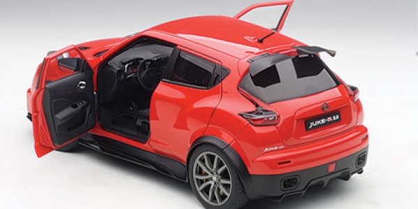 AutoArt NISSAN JUKE R 2.0 rot 2016 1:18 - 77457