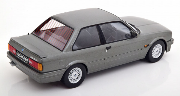 KK-Scale BMW 320iS E30 Italo M3 1989 grau metallic 1:18 limitiert 180881 Modellauto