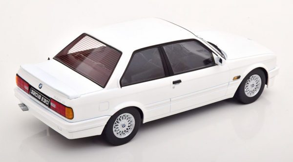 KK-Scale BMW 320iS E30 Italo M3 1989 weiss 1:18 limitiert 180882 Modellauto