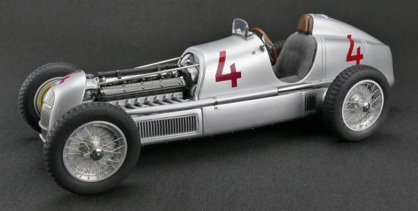 CMC Mercedes-Benz W 25 GP Monaco 1935 #4 Fagioli 1:18 M-104 limitiert 1/2000