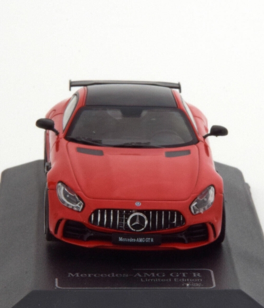 Premium X CMR Mercedes AMG GTR 2018 rot 1:43 Modellauto