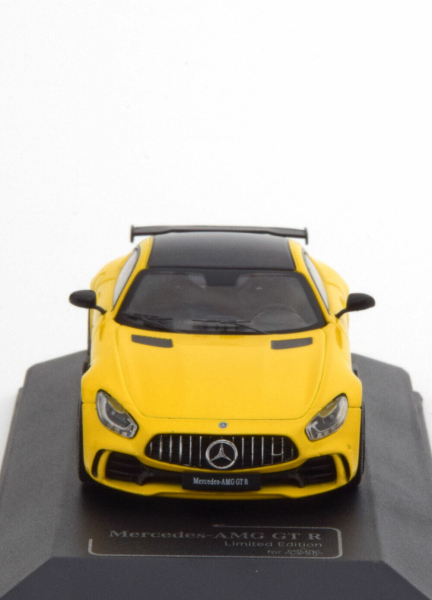 Premium X CMR Mercedes AMG GTR 2018 gelb 1:43 Modellauto