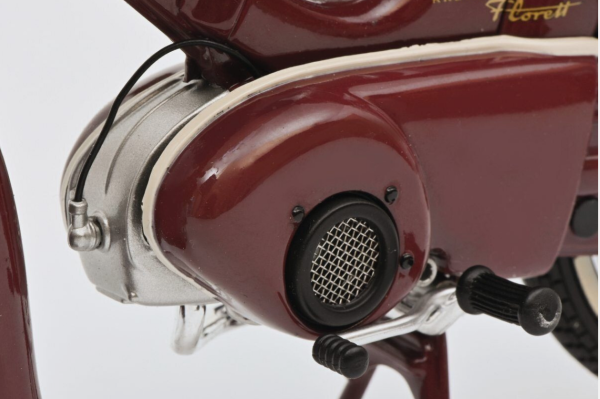 Kreidler Florett weinrot 1:10 Motorrad Schuco 450654900
