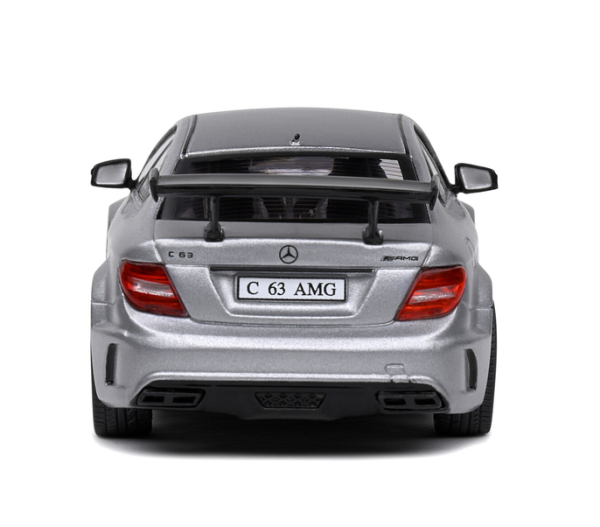 Mercedes C63 AMG 2011 grau 1:43 Modellauto Solido 421438160