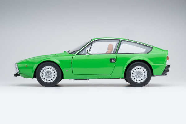Alfa Romeo Junior Zagato 1969 verde green 1:18 Norev Modelcar limited 1/1000