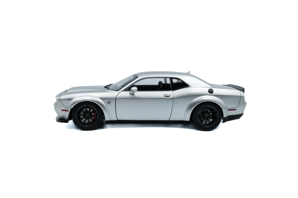 Dodge Challenger SRT Hellcat Redeye 2023 silver Widebody Triple Nickel  1:18 Solido 421186452 Modelcar