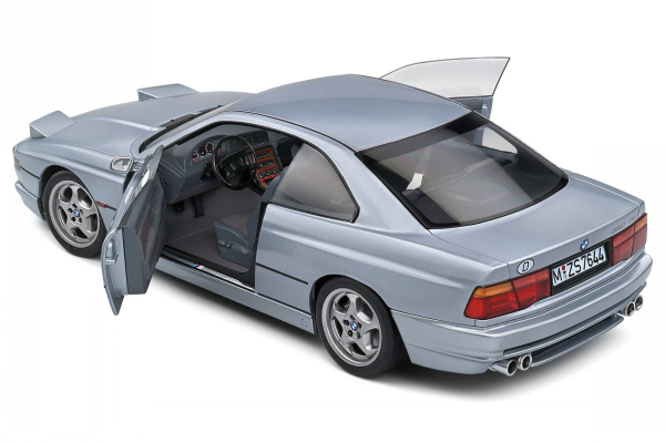 Solido 421186190 BMW 850 (E31) CSI silber  1:18 Modellauto