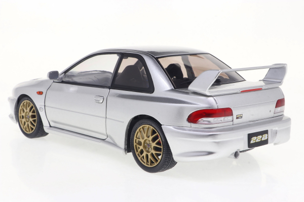 Subaru Impreza 22B silver 1998 1:18 Modelcar Solido 421186442