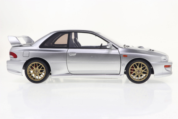 Subaru Impreza 22B silver 1998 1:18 Modelcar Solido 421186442