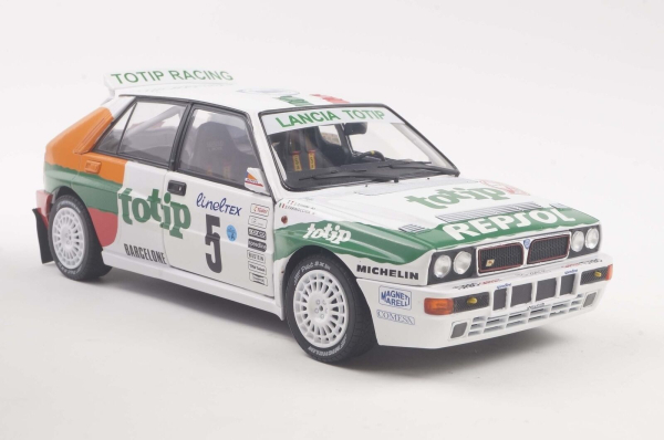 Solido 421186443 Lancia Delta HF Integrale white 1:18 Modelcar