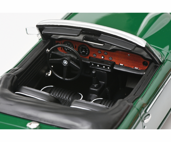 Schuco 450024800 Triumph TR250 1967 Roadster offen grün 1:18 limitiert Modellauto