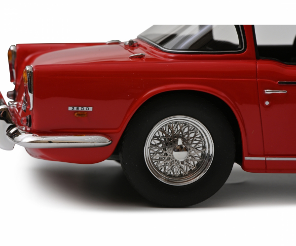 Schuco 450024600 Triumph TR5 1967 Roadster geschlossen red 1:18 limitiert Modellauto